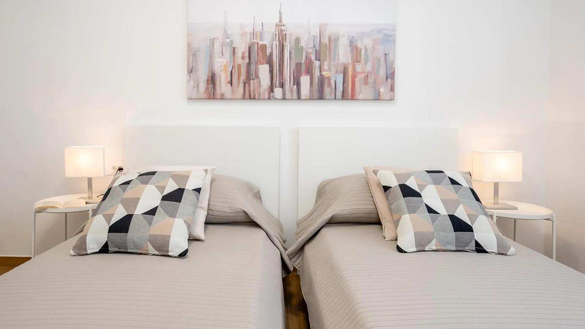 Apartment Sarana טרוגיר 0*,